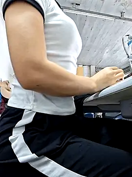 Snapshot of irina_hana chatting on October 30, 1:07 am irina hana online show from October 30, 1:07 am