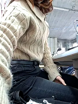 irina hana online show from January 7, 12:35 am