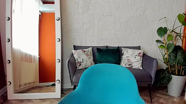 Snapshot of Vel1ka chatting on October 24, 7:27 am Vel1ka online show from October 24, 7:27 am