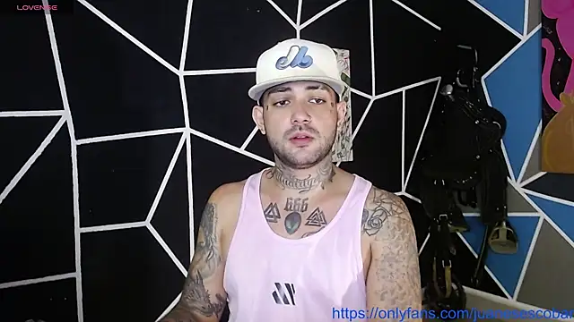 Snapshot of nicolastorres99 chatting on October 22, 2:34 am nicolastorres99 online show from October 22, 2:34 am