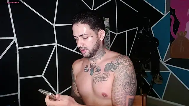 Snapshot of nicolastorres99 chatting on October 29, 12:46 am nicolastorres99 online show from October 29, 12:46 am