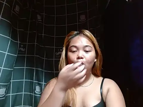 Snapshot of Hajaima chatting on November 28, 9:12 am Hajaima online show from November 28, 9:12 am