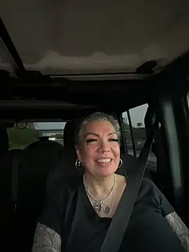 dieseldame1313 online show from February 14, 11:53 am