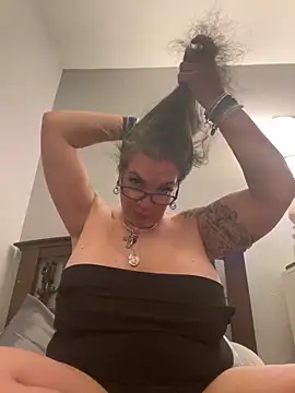 dieseldame1313 online show from March 10, 5:54 am