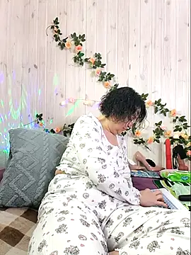 LitisiaLove4551 online show from February 23, 7:39 am