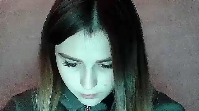 SweetLoraa online show from November 11, 1:44 pm