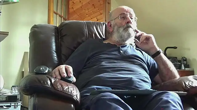 janzer13 online show from September 16, 1:34 pm