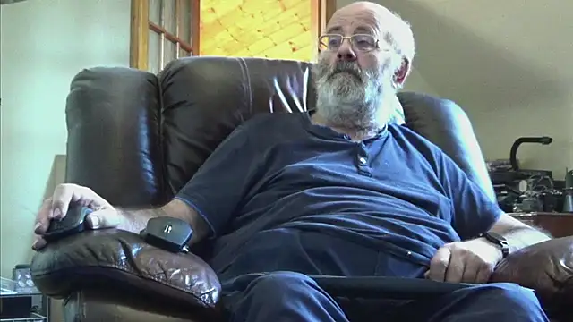 janzer13 online show from October 6, 1:08 pm