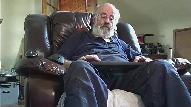 janzer13 online show from December 15, 2:43 pm