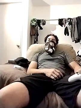 Snapshot of Gabov33 chatting on November 28, 11:13 am Gabov33 online show from November 28, 11:13 am