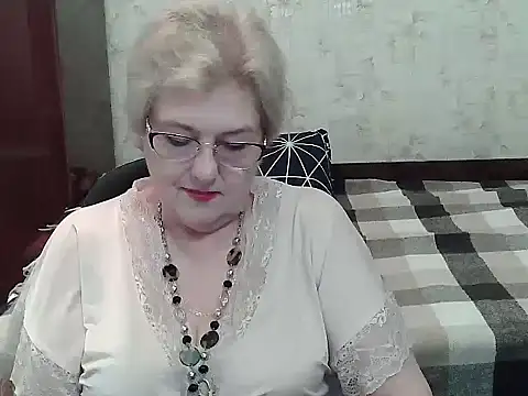 Snapshot of Renata62011 chatting on July 9, 12:20 pm Renata62011 online show from July 9, 12:20 pm