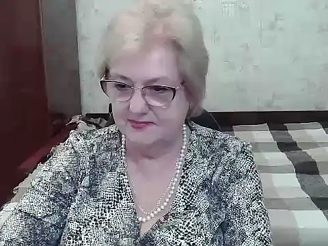Snapshot of Renata62011 chatting on July 19, 12:42 pm Renata62011 online show from July 19, 12:42 pm