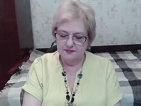 Snapshot of Renata62011 chatting on July 24, 12:47 pm Renata62011 online show from July 24, 12:47 pm