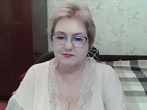 Snapshot of Renata62011 chatting on July 26, 12:34 pm Renata62011 online show from July 26, 12:34 pm