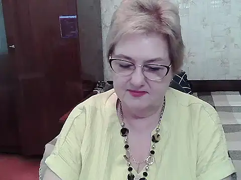 Snapshot of Renata62011 chatting on July 27, 12:12 pm Renata62011 online show from July 27, 12:12 pm
