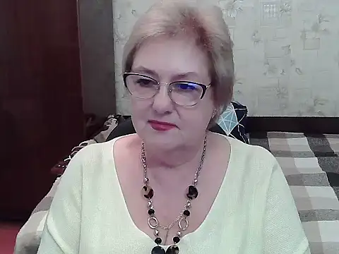 Snapshot of Renata62011 chatting on July 30, 3:22 pm Renata62011 online show from July 30, 3:22 pm