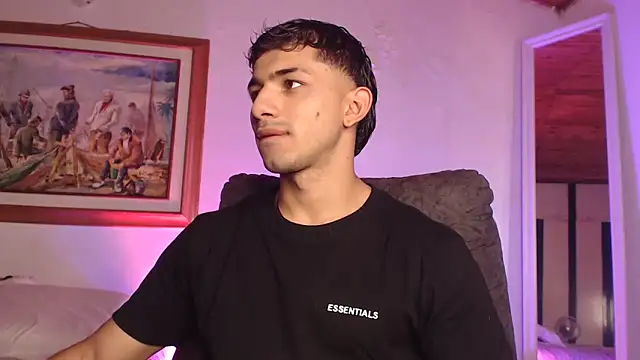 ArturoCardona  online show from March 10, 5:51 pm