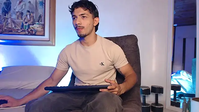 ArturoCardona  online show from April 23, 12:29 pm