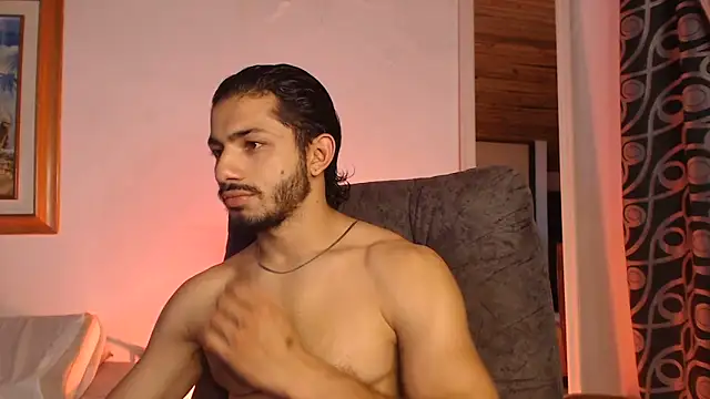 ArturoCardona  online show from June 27, 5:34 am