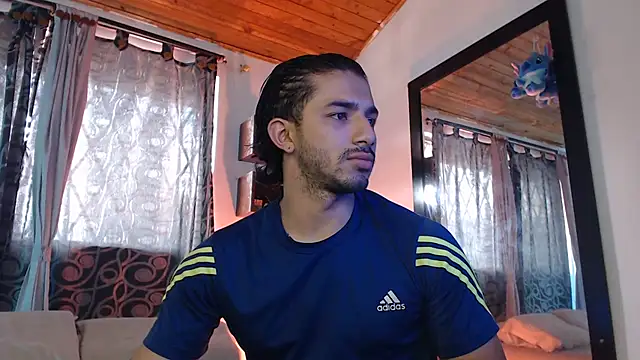 ArturoCardona  online show from August 9, 5:40 pm