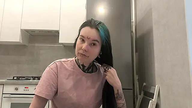 HighelikeGirl online show from January 18, 7:12 am