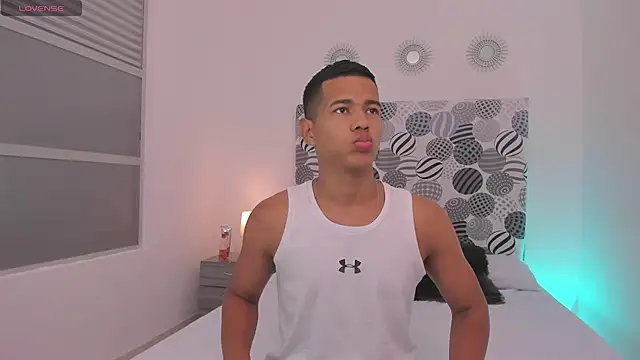 KingStark  online show from March 17, 3:55 am