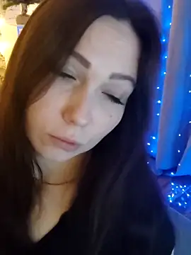 Snapshot of _San_Sara_ chatting on December 18, 5:57 am San Sara online show from December 18, 5:57 am