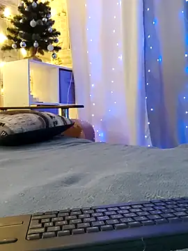 Snapshot of _San_Sara_ chatting on December 20, 11:28 am San Sara online show from December 20, 11:28 am