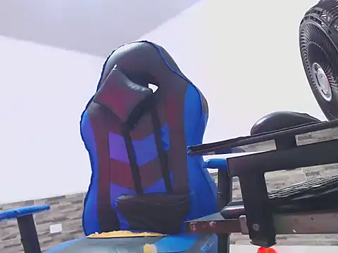 Snapshot of mister_cum1999 chatting on March 13, 5:08 pm mister cum1999 online show from March 13, 5:08 pm