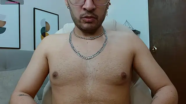   Damian    online show from November 17, 11:10 pm