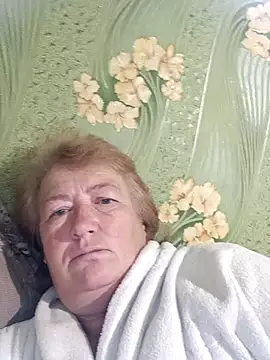 Snapshot of NikaLove49011 chatting on October 27, 5:00 am NikaLove49011 online show from October 27, 5:00 am