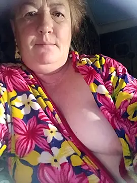 Snapshot of NikaLove49011 chatting on November 27, 4:03 am NikaLove49011 online show from November 27, 4:03 am