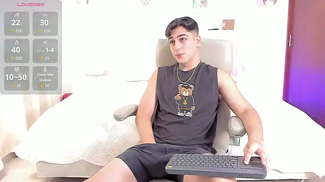 Thiago winteer online show from October 26, 5:46 am