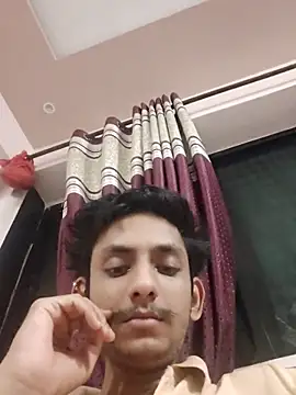 Snapshot of yung_cplz chatting on September 22, 4:42 pm yung cplz online show from September 22, 4:42 pm