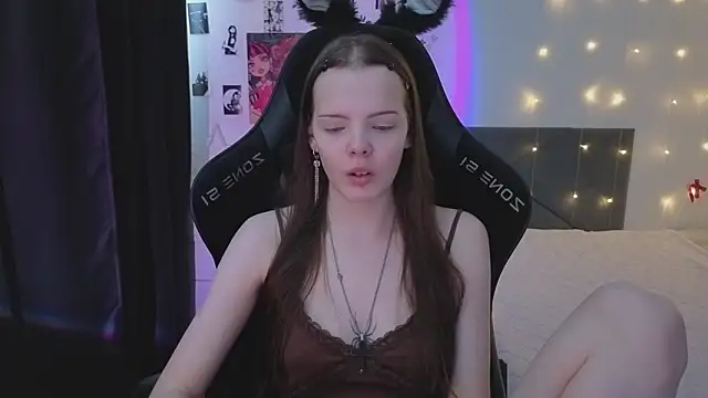 Luna Navy online show from February 17, 7:16 am