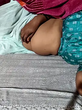 POOJACOUPLE online show from December 15, 6:34 pm