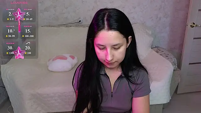 Snapshot of Eva_Maller chatting on May 18, 4:29 am Eva Maller online show from May 18, 4:29 am