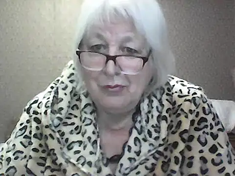 Snapshot of Alexia64231 chatting on September 12, 3:39 am Alexia64231 online show from September 12, 3:39 am