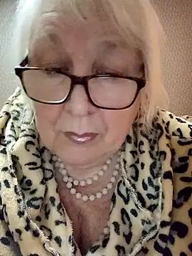 Alexia64231 online show from November 3, 5:09 am