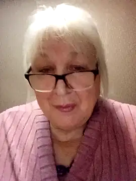 Alexia64231 online show from November 12, 3:23 pm