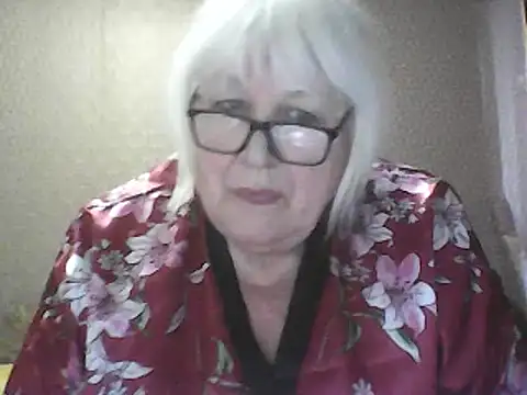 Alexia64231 online show from April 1, 2:25 pm