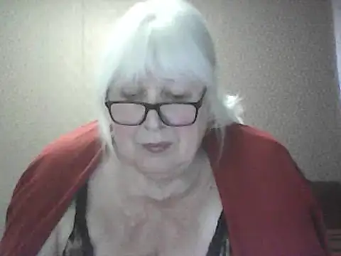 Alexia64231 online show from April 27, 2:59 pm