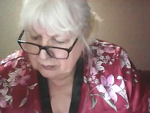 Alexia64231 online show from April 29, 2:59 am