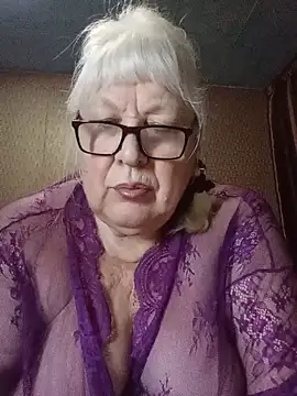 Alexia64231 online show from June 12, 9:14 pm