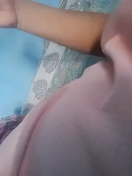 Snapshot of Bhabi-Hot0 chatting on September 19, 6:04 am Bhabi-Hot0 online show from September 19, 6:04 am