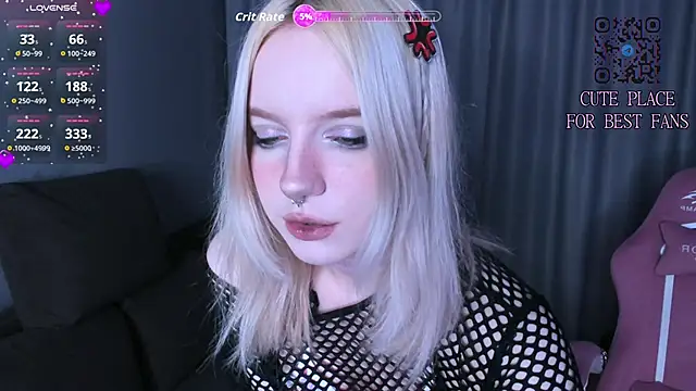 godlikegirlyy online show from February 25, 2:16 pm
