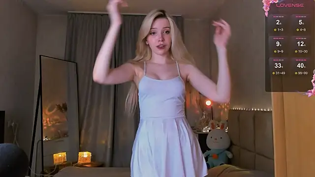 Snapshot of peachii_meow chatting on October 2, 2:57 pm peachii meow online show from October 2, 2:57 pm