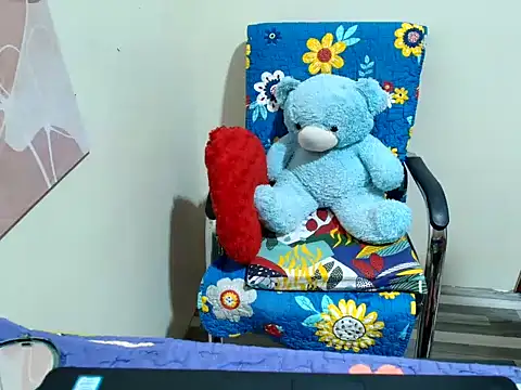 Snapshot of Sweet_jinns69 chatting on June 12, 12:37 pm Sweet jinns69 online show from June 12, 12:37 pm