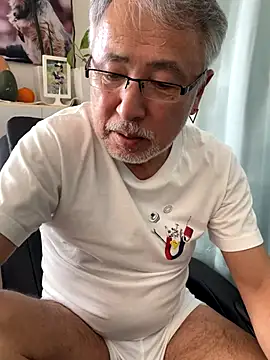 Snapshot of gholly2007 chatting on November 22, 3:38 am gholly2007 online show from November 22, 3:38 am