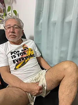 Snapshot of gholly2007 chatting on November 29, 12:41 pm gholly2007 online show from November 29, 12:41 pm